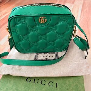 Authentic GUCCI Calfskin GG Matelasse Shoulder Bag, Green, New